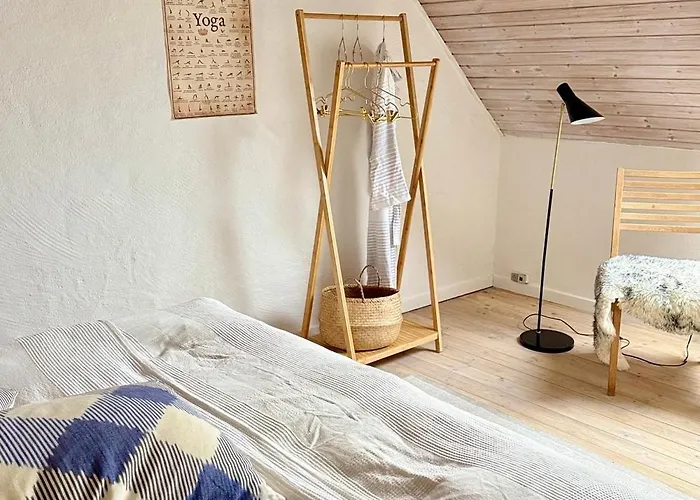 88 M2 Townhouse, Free Parking In The Heart Of